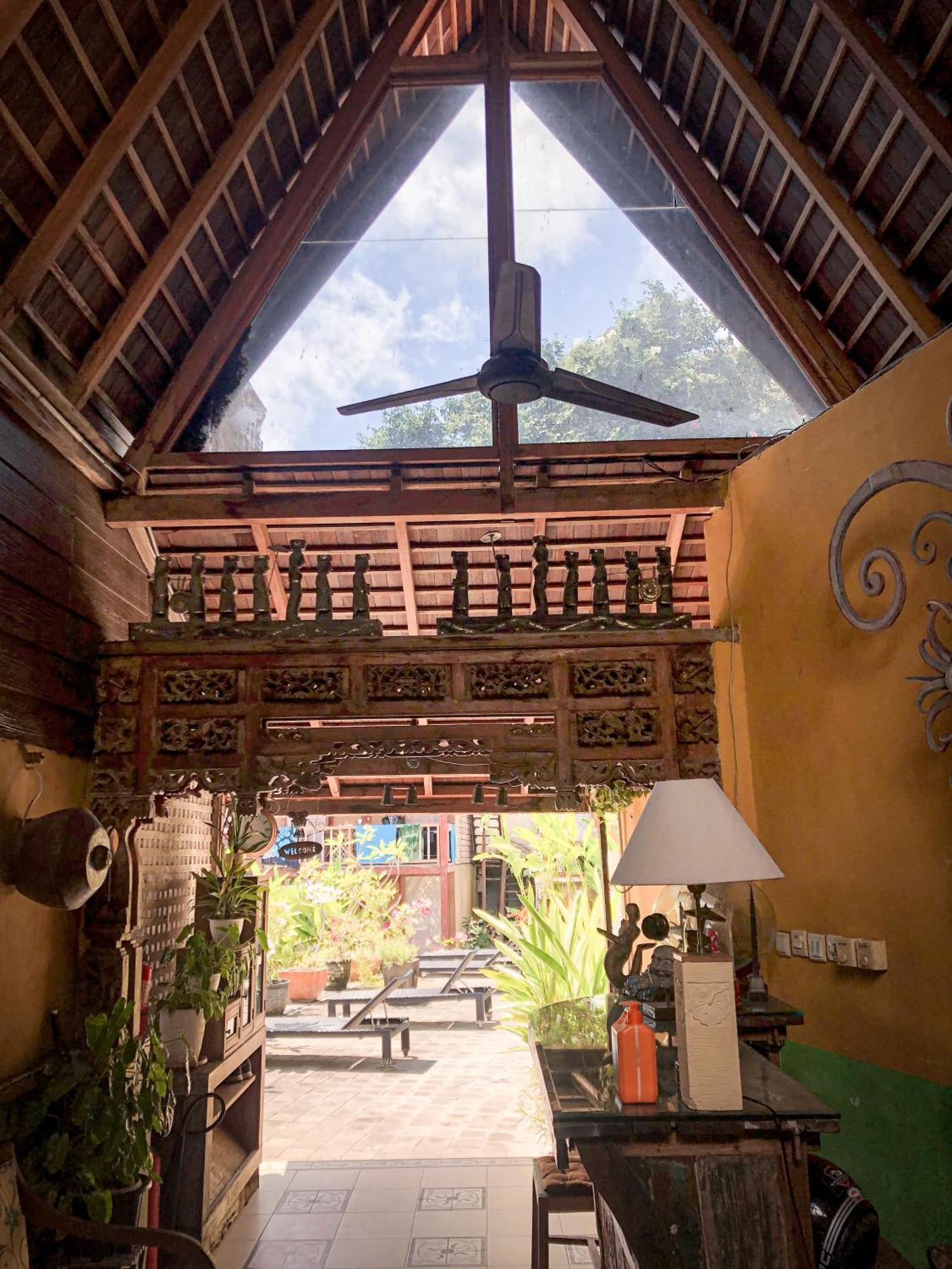 The Tree House Bed & Breakfast Nusa Dua  Exterior photo