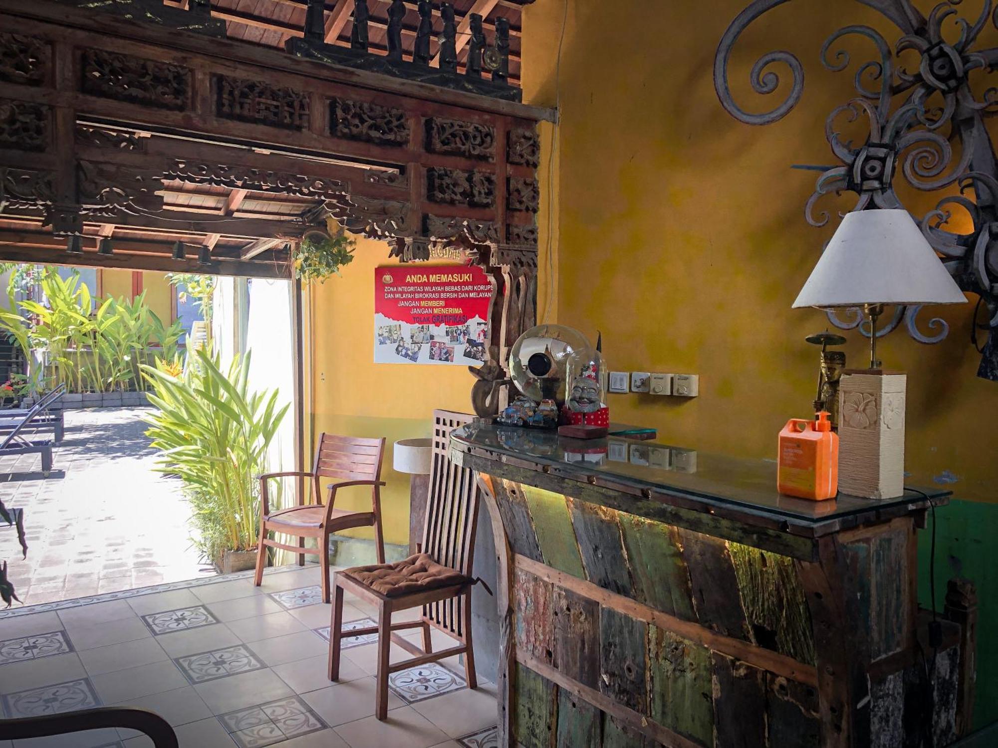 The Tree House Bed & Breakfast Nusa Dua  Exterior photo