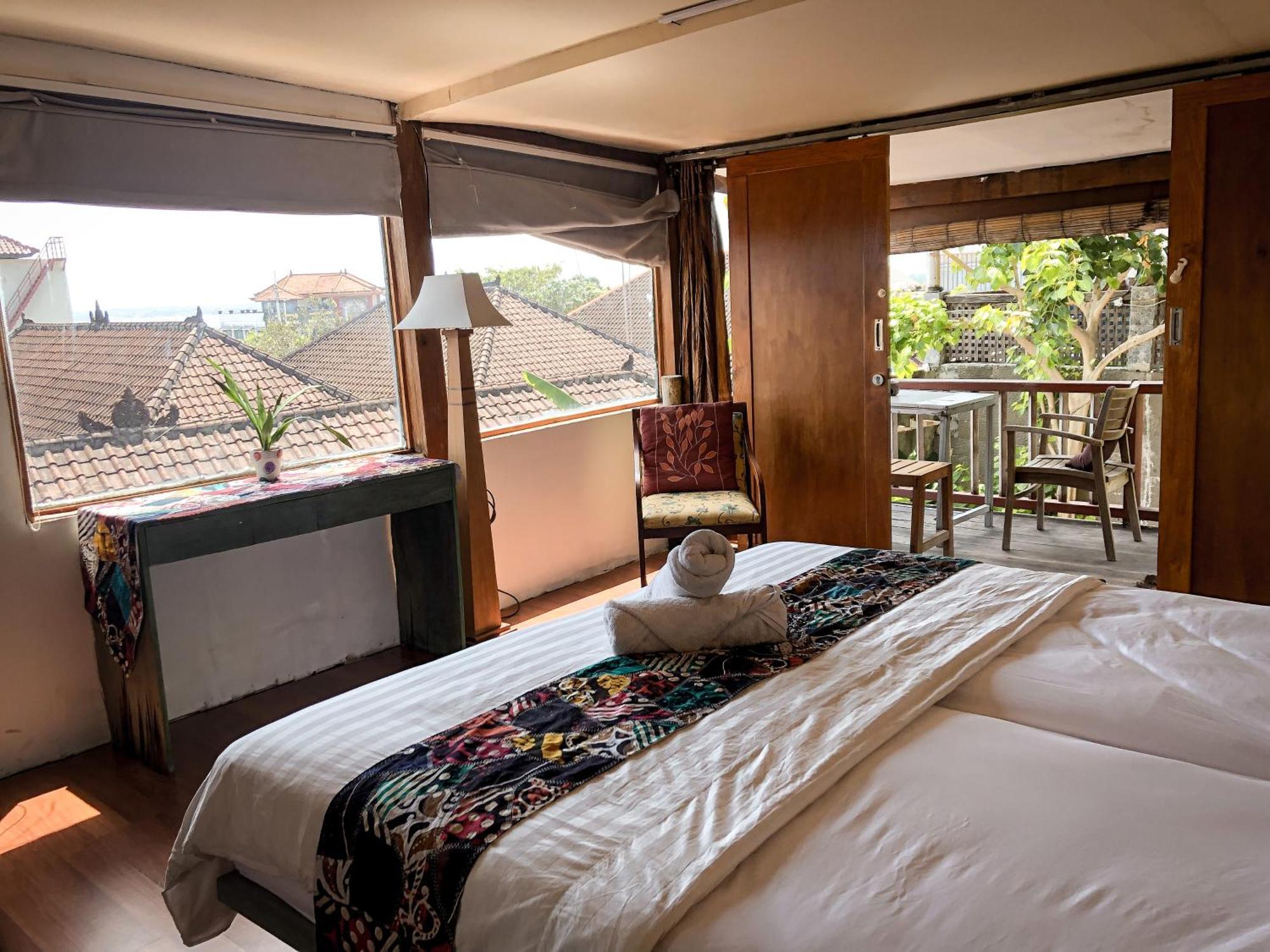 The Tree House Bed & Breakfast Nusa Dua  Exterior photo