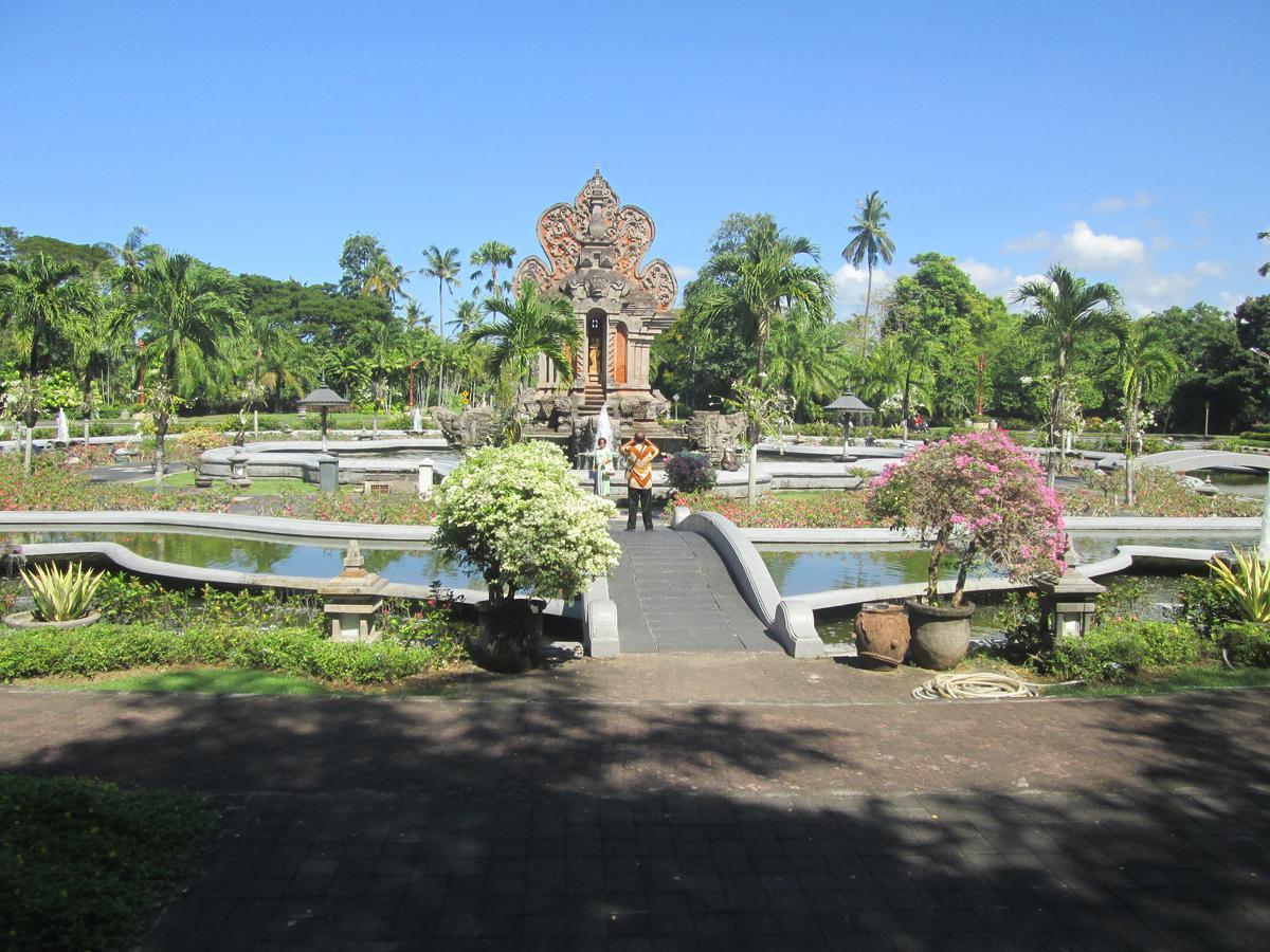 The Tree House Bed & Breakfast Nusa Dua  Exterior photo